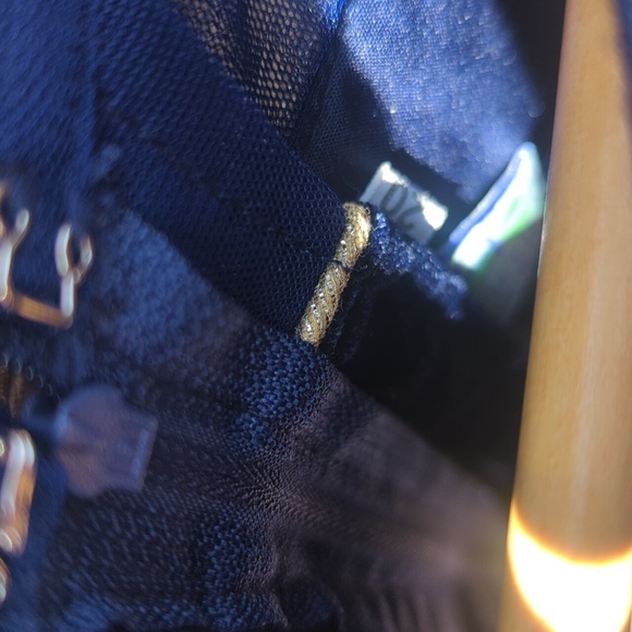 Girls Elegant Velvet & Pink Two-Piece Indian Punjabi Outfit - Size 3-5 Like New - Picture 6 of 8